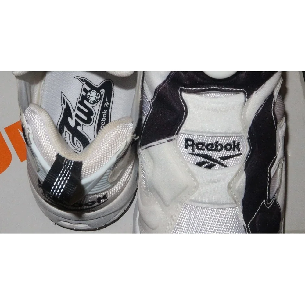 Reebok InstaPump Fury OB Mens Custom Fit Classic Shoes - Black & White 7.5